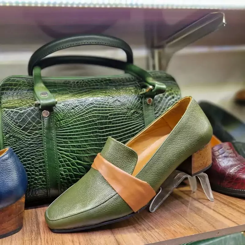 کفش مجلسی زنانه  تمام چرم فوق العاده راحت و شیک