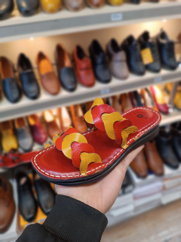 دمپایی زنانه تمام چرم مدل جدید کد ۶۸۷